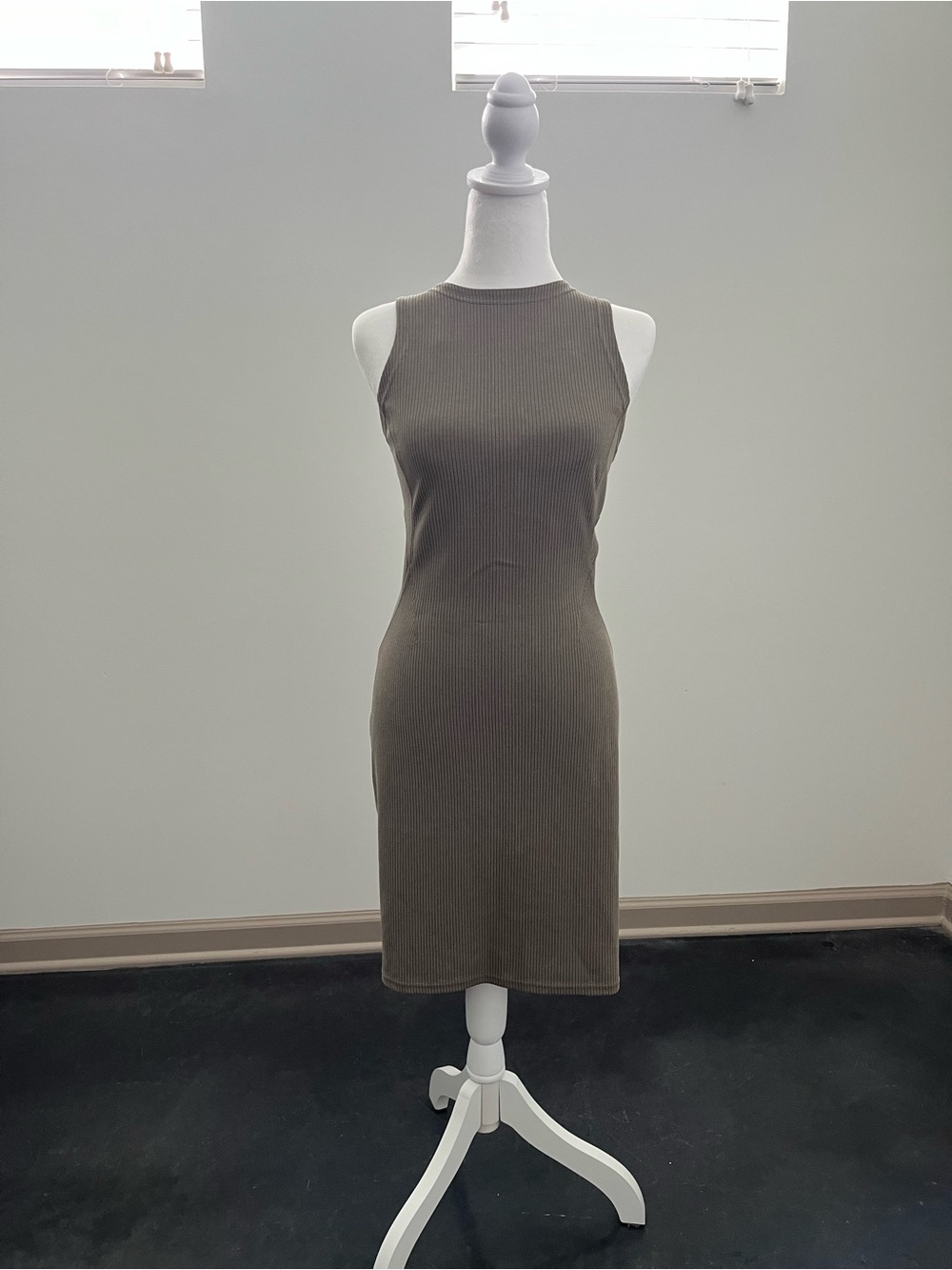 lululemon athletica Olive Ribbed Sleeveless Midi Dress